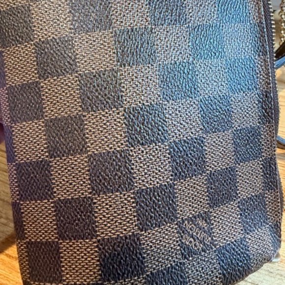 Louis Vuitton Eva Clutch Purse - Picture 15 of 16